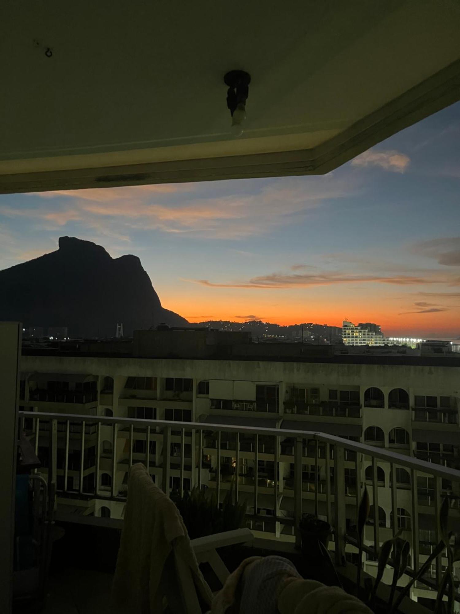 Apto Barra Da Tijuca Frente Pro Mar * Rio de Janeiro